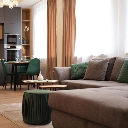 Beautiful And Stylish 2 Bedroom Apartment In The City Center And In The Pedestrian Zone Bratislava Bagian luar foto