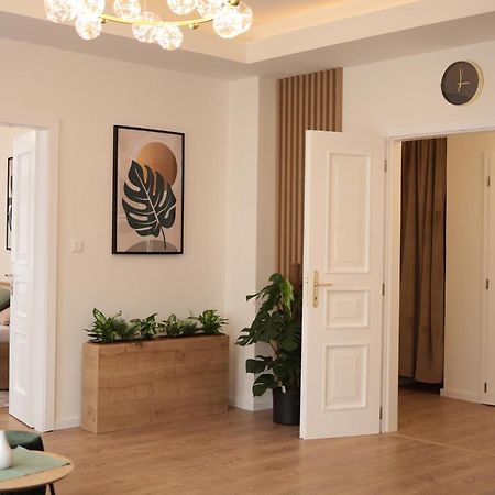 Beautiful And Stylish 2 Bedroom Apartment In The City Center And In The Pedestrian Zone Bratislava Bagian luar foto