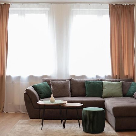 Beautiful And Stylish 2 Bedroom Apartment In The City Center And In The Pedestrian Zone Bratislava Bagian luar foto