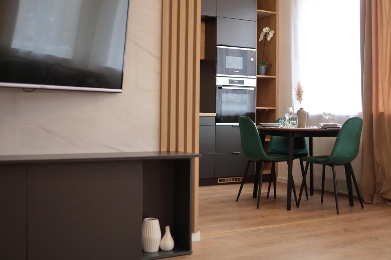Beautiful And Stylish 2 Bedroom Apartment In The City Center And In The Pedestrian Zone Bratislava Bagian luar foto